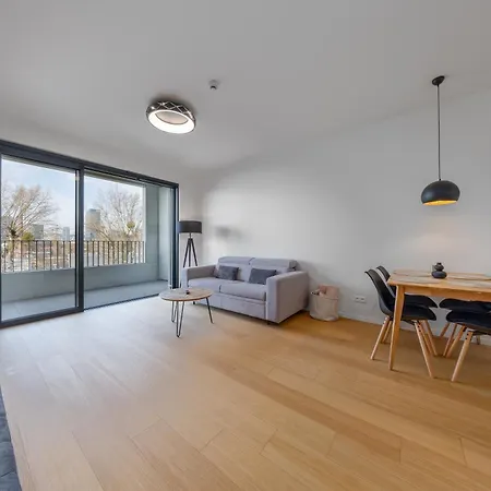 New Design - Downtown & Parking Appartement